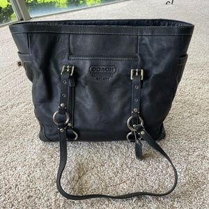 Black Coach leather large purse, shoulder bag